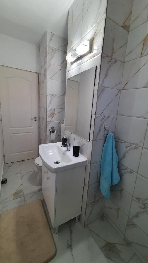 Apartament Estera Apartment Oradea Exterior photo